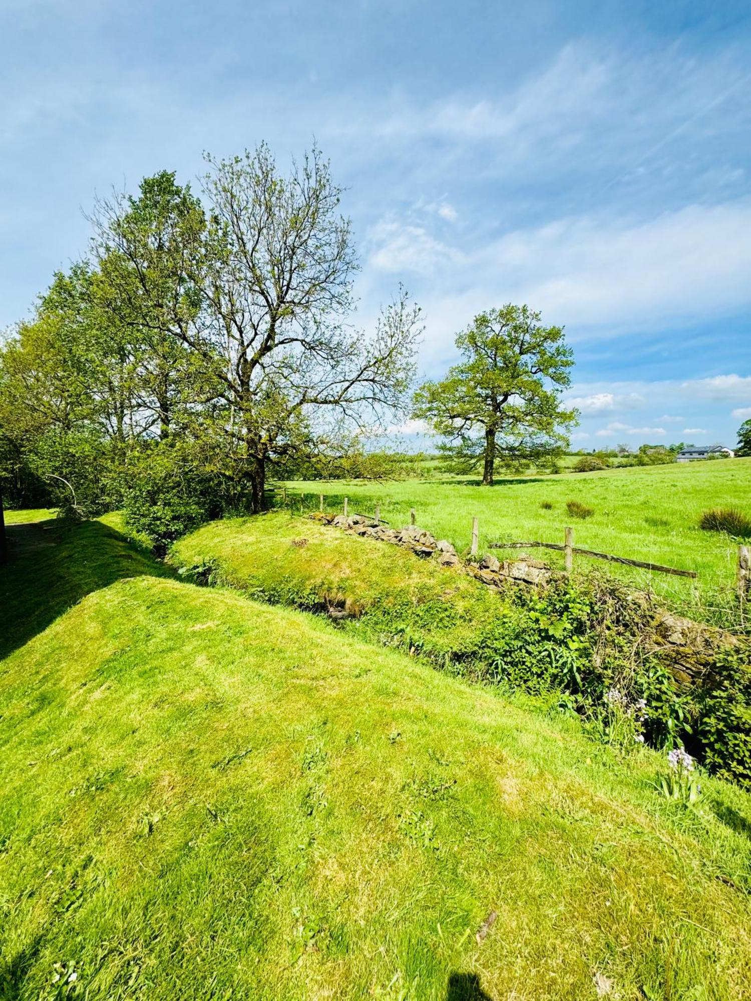 The Old Stone Trough Country Hotel Kelbrook Exterior foto